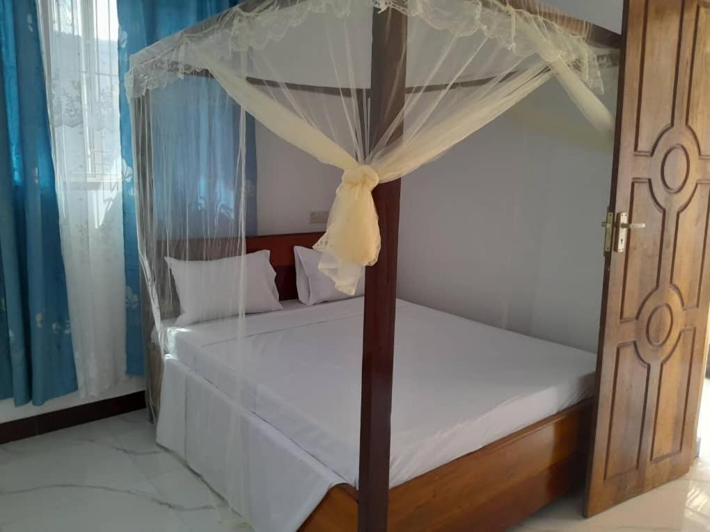 Zansi Beach House Нунгви Екстериор снимка